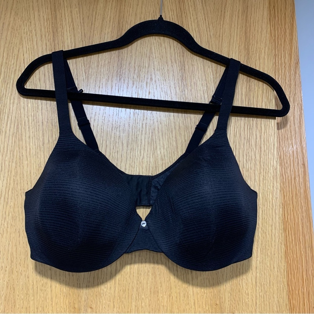 Hanes Black Women's Bra - Size 38DD